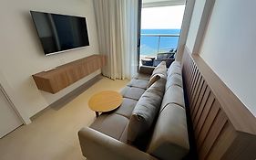 UNU 1108 Beach Class Ondina: Vista Mar, Piscina e+